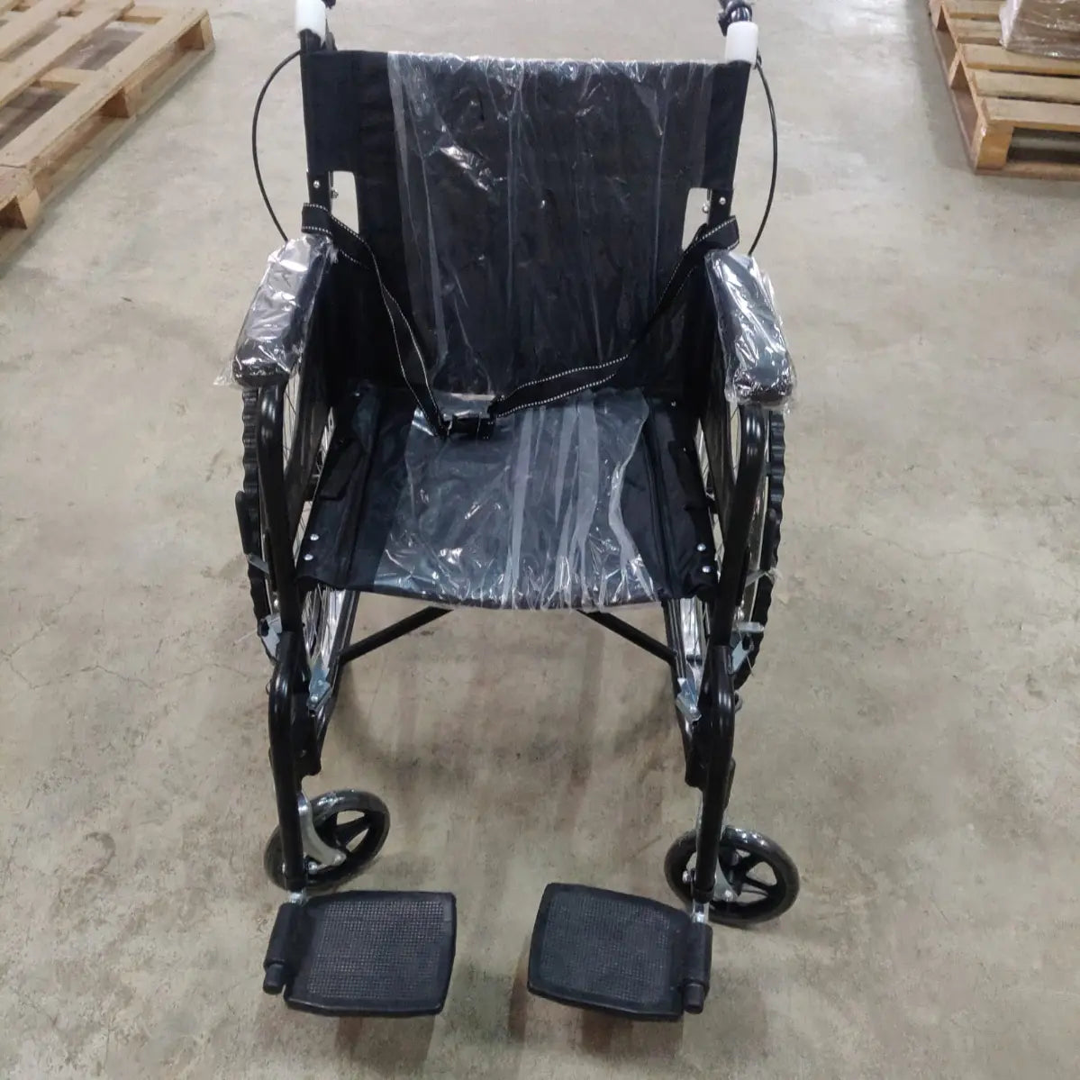 Standard wheelchair with Breaks